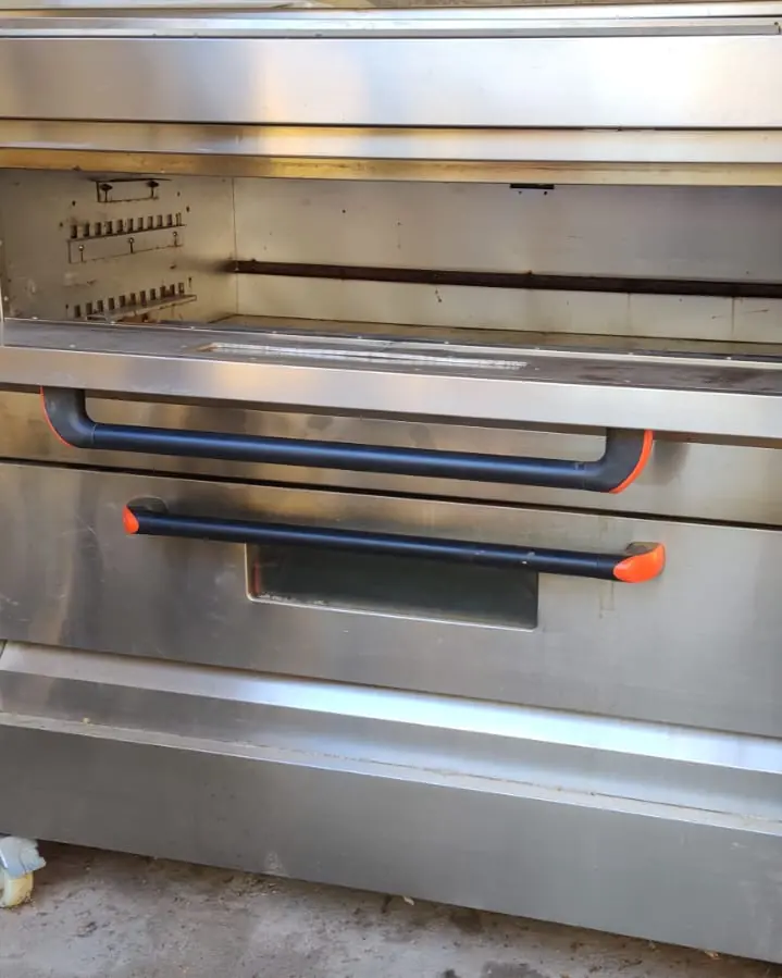 Horno pizzero industrial a gas